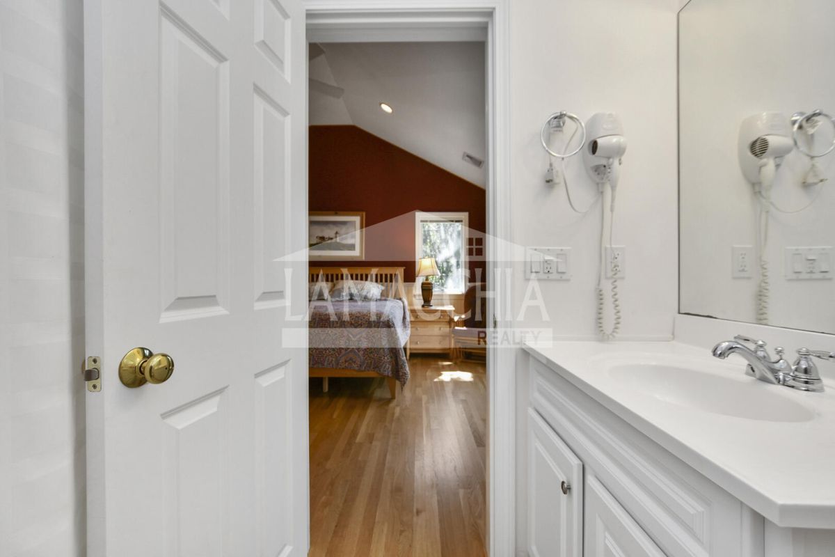 32 F.R. Lillie Road - Falmouth | Falmouth, MA | Lamacchia Vacation Rentals